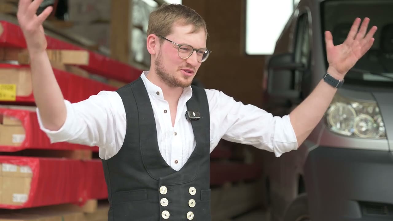 Stefan Merz, Holzbau Merz GmbH, im Video-Testimonial über KI im Handwerk